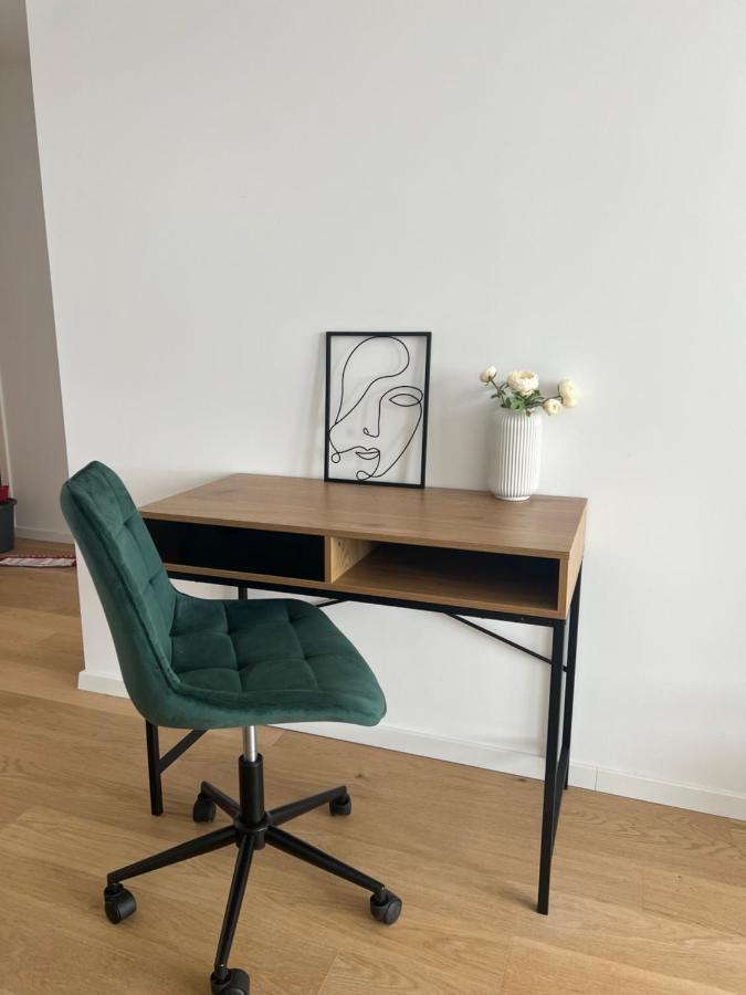 New Downtown Apartment Couple Minute From The Old Town Bratislava Extérieur photo