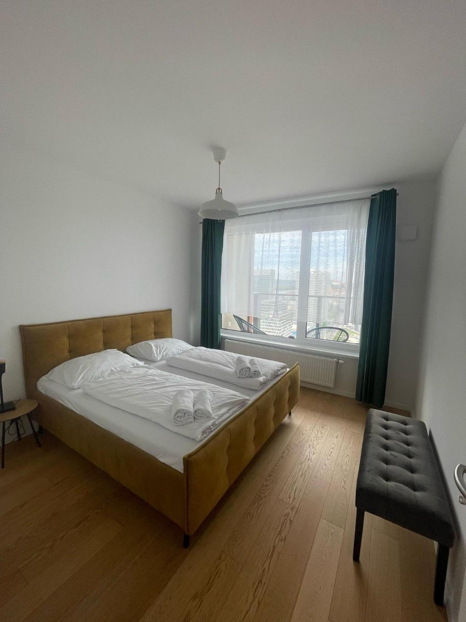 New Downtown Apartment Couple Minute From The Old Town Bratislava Extérieur photo